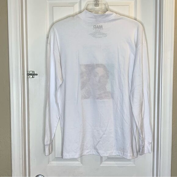 Urban Outfitters Mad Engine Graphic Long Sleeve Top Size Medium - Picture 4 of 9